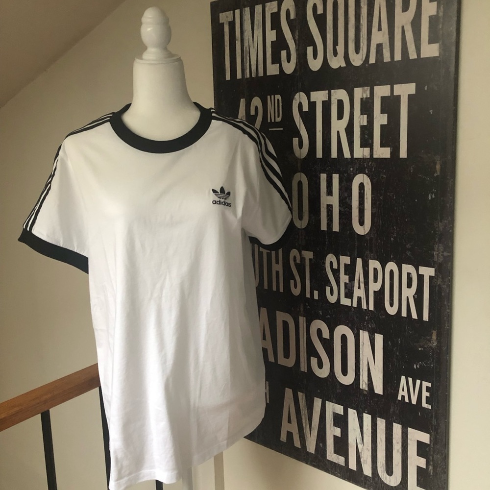 Adidas T-Shirt - Picture 3 of 6
